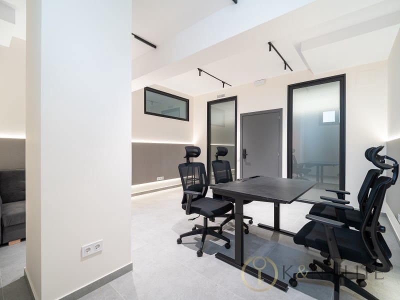 Biuro na sprzedaż w Miasto Walencja - 830 000 € (Ref: 9780441)