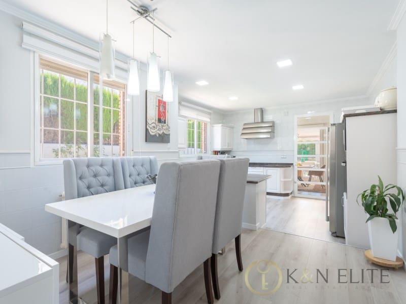 9 chambre Villa/Maison à vendre à Betera avec piscine garage - 995 000 € (Ref: 9784764)