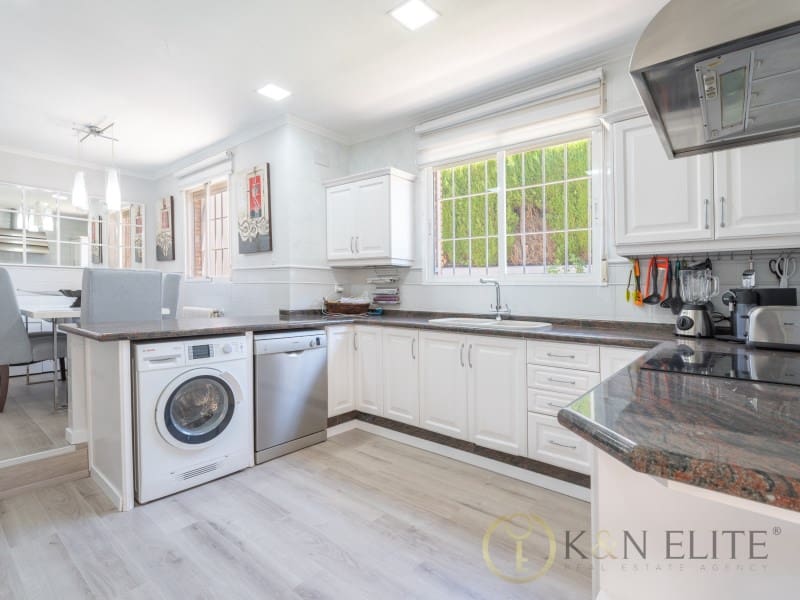 9 chambre Villa/Maison à vendre à Betera avec piscine garage - 995 000 € (Ref: 9784764)