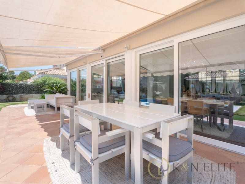 9 chambre Villa/Maison à vendre à Betera avec piscine garage - 995 000 € (Ref: 9784764)