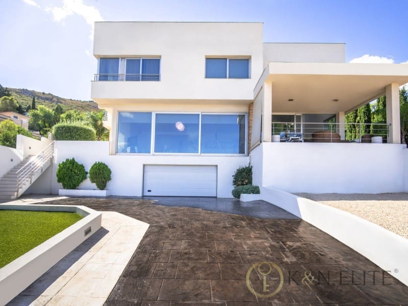 5 soveværelse Villa til salg i Godelleta med garage - € 928.000 (Ref: 9784765)