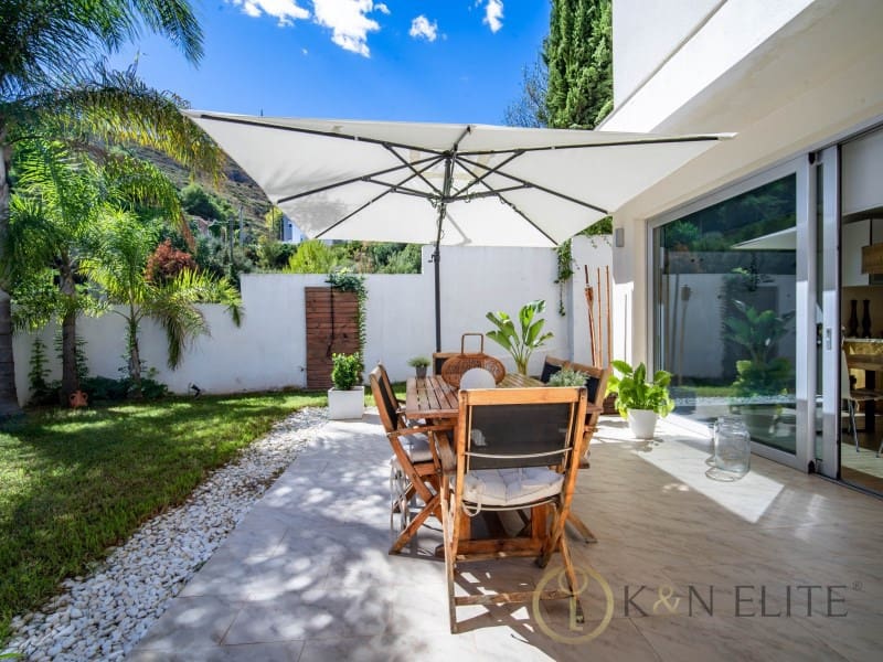 5 soveværelse Villa til salg i Godelleta med garage - € 928.000 (Ref: 9784765)