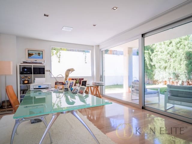 5 soveværelse Villa til salg i Calicanto, Godelleta med garage - € 928.000 (Ref: 9784765)