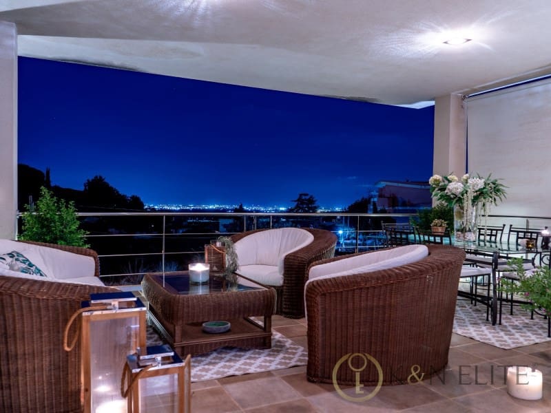 5 soveværelse Villa til salg i Godelleta med garage - € 928.000 (Ref: 9784765)