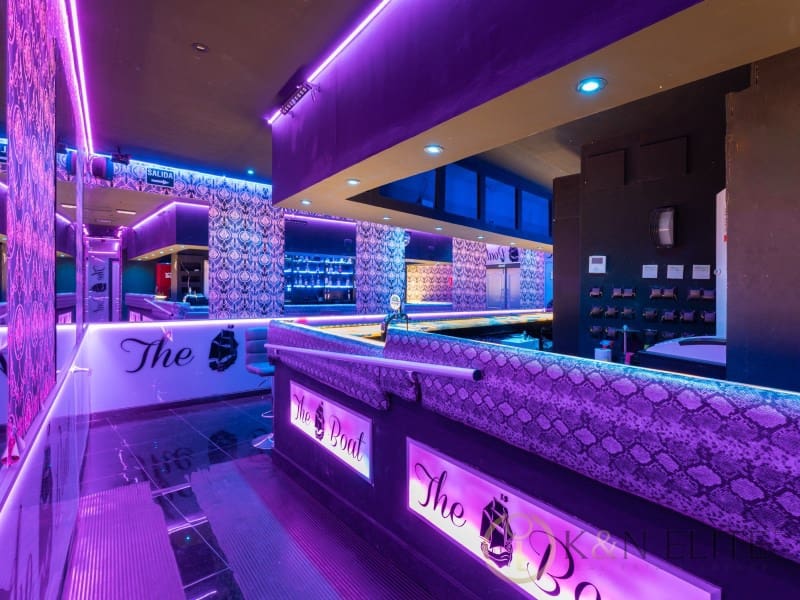 Kaupallinen myytävänä paikassa Valencia kaupunki - 900 000 € (Ref: 9784767)