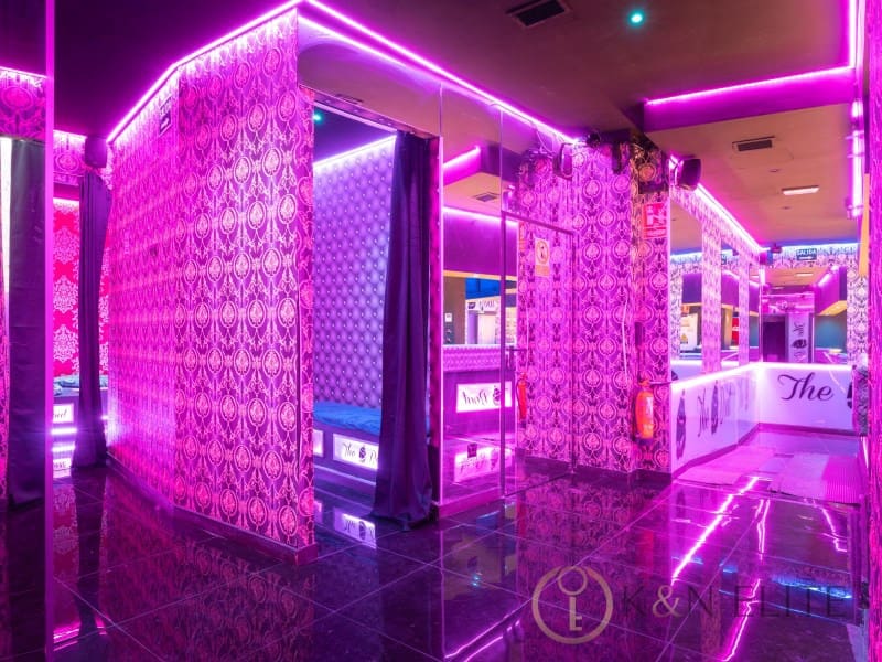 Kaupallinen myytävänä paikassa Valencia kaupunki - 900 000 € (Ref: 9784767)