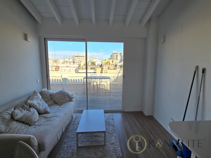 2 makuuhuone Asunto vuokrattavana paikassa Valencia kaupunki - 1 700 € (Ref: 9784768)