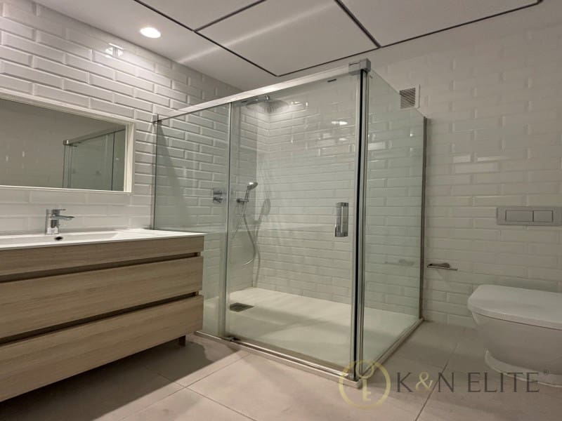 2 makuuhuone Asunto vuokrattavana paikassa Valencia kaupunki - 1 700 € (Ref: 9784768)