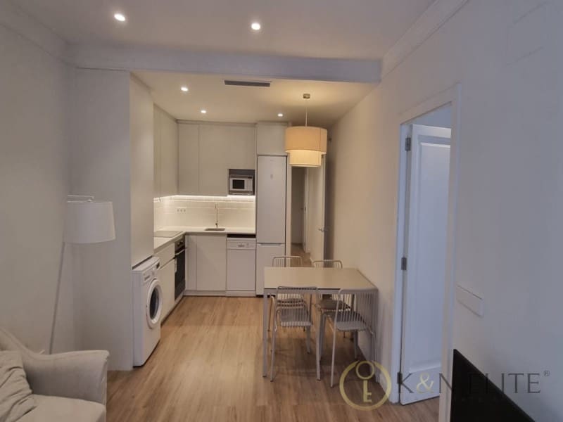 2 makuuhuone Asunto vuokrattavana paikassa Valencia kaupunki - 1 700 € (Ref: 9784768)