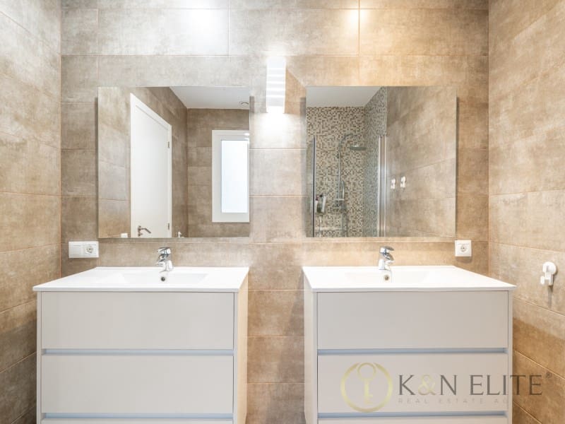 4 sypialnia Mieszkanie na sprzedaż w Miasto Walencja z garażem - 785 000 € (Ref: 9784770)