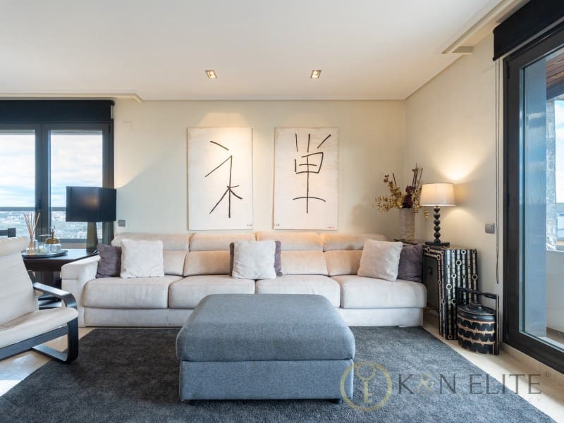 3 makuuhuone Kattohuoneisto myytävänä paikassa Valencia kaupunki mukana 
autotalli - 1 200 000 € (Ref: 9784771)