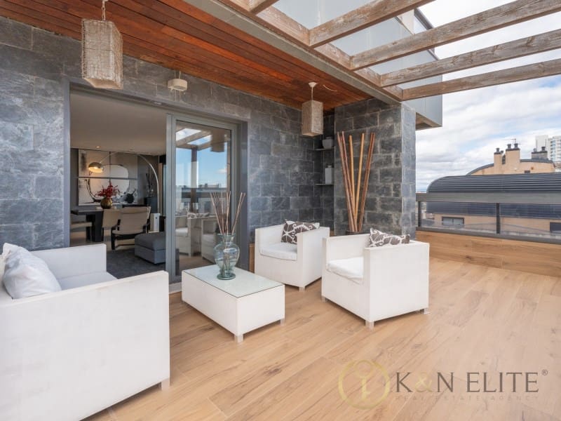 3 makuuhuone Kattohuoneisto myytävänä paikassa Valencia kaupunki mukana 
autotalli - 1 200 000 € (Ref: 9784771)