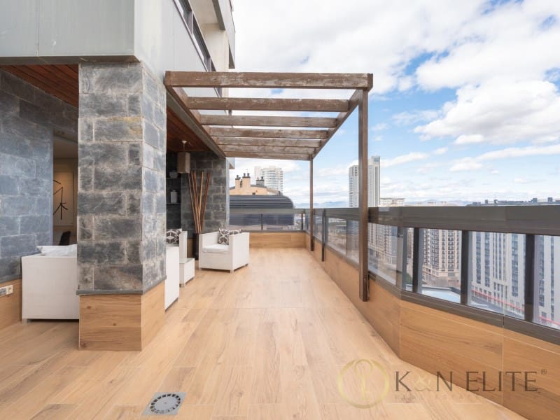 3 makuuhuone Kattohuoneisto myytävänä paikassa Valencia kaupunki mukana 
autotalli - 1 200 000 € (Ref: 9784771)