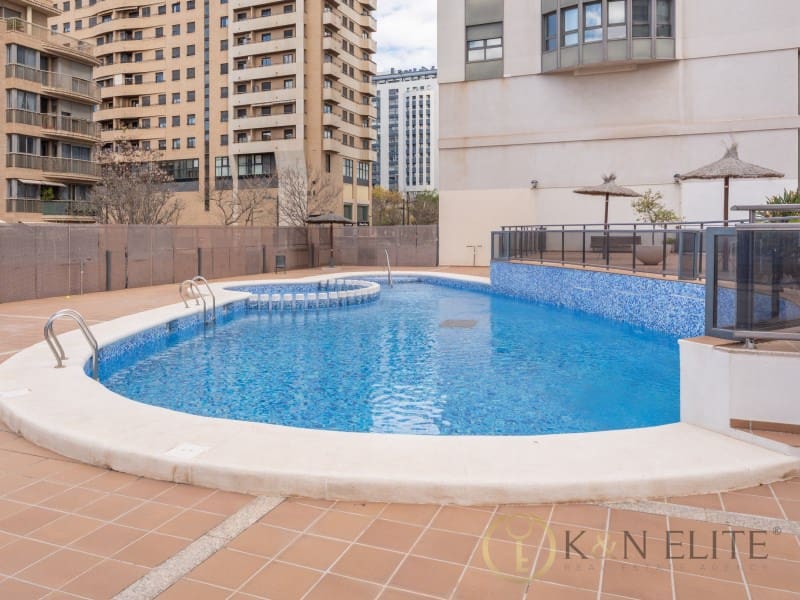 3 makuuhuone Kattohuoneisto myytävänä paikassa Valencia kaupunki mukana 
autotalli - 1 200 000 € (Ref: 9784771)