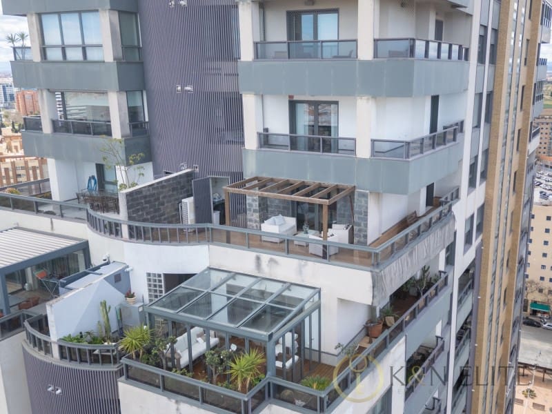 3 makuuhuone Kattohuoneisto myytävänä paikassa Valencia kaupunki mukana 
autotalli - 1 200 000 € (Ref: 9784771)