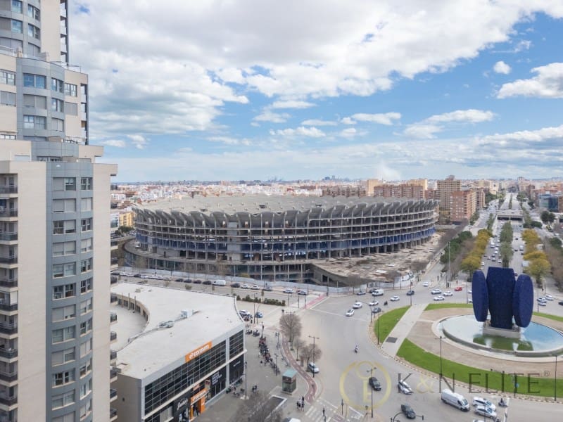 3 makuuhuone Kattohuoneisto myytävänä paikassa Valencia kaupunki mukana 
autotalli - 1 200 000 € (Ref: 9784771)