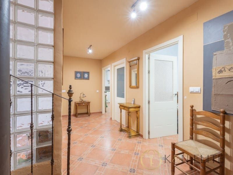 5 soveværelse Villa til salg i Llutxent med swimmingpool - € 775.000 (Ref: 9784778)