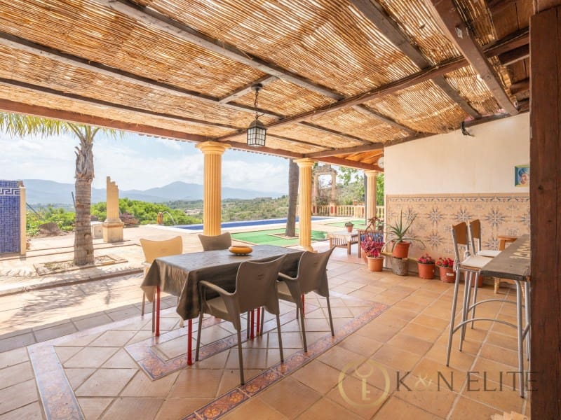 5 soveværelse Villa til salg i Llutxent med swimmingpool - € 775.000 (Ref: 9784778)