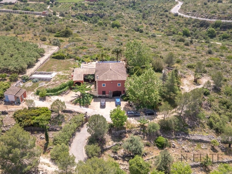 5 soveværelse Villa til salg i Llutxent med swimmingpool - € 775.000 (Ref: 9784778)