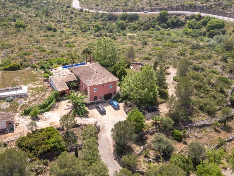 5 soveværelse Villa til salg i Llutxent med swimmingpool - € 775.000 (Ref: 9784778)