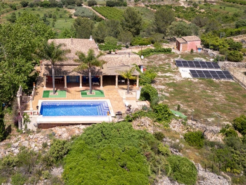 5 soveværelse Villa til salg i Llutxent med swimmingpool - € 775.000 (Ref: 9784778)