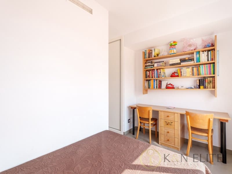 4 soveværelse Lejlighed til salg i Gandia med garage - € 700.000 (Ref: 9784779)