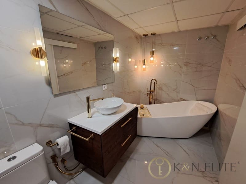 2 sovrum Lägenhet till salu i Valencia stad med pool garage - 465 000 € (Ref: 9784787)