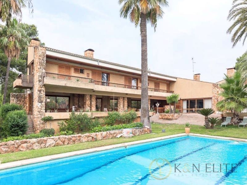 8 slaapkamer Villa te koop in Torrent met zwembad garage - € 2.100.000 (Ref: 9784789)