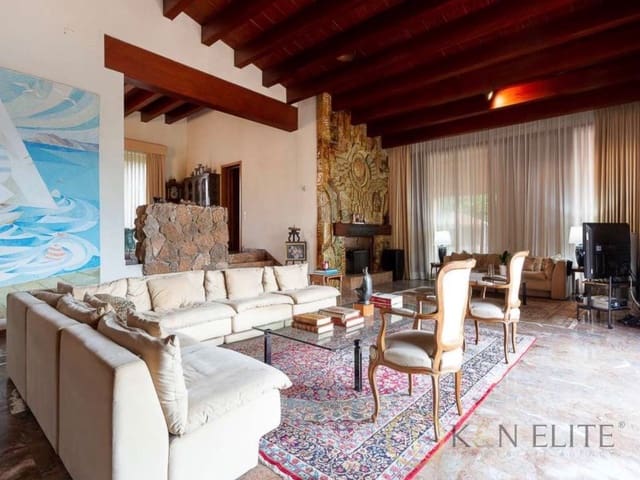 8 slaapkamer Villa te koop in Torrent met zwembad garage - € 2.100.000 (Ref: 9784789)