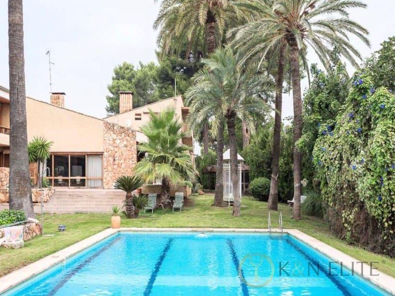 8 slaapkamer Villa te koop in Torrent met zwembad garage - € 2.100.000 (Ref: 9784789)