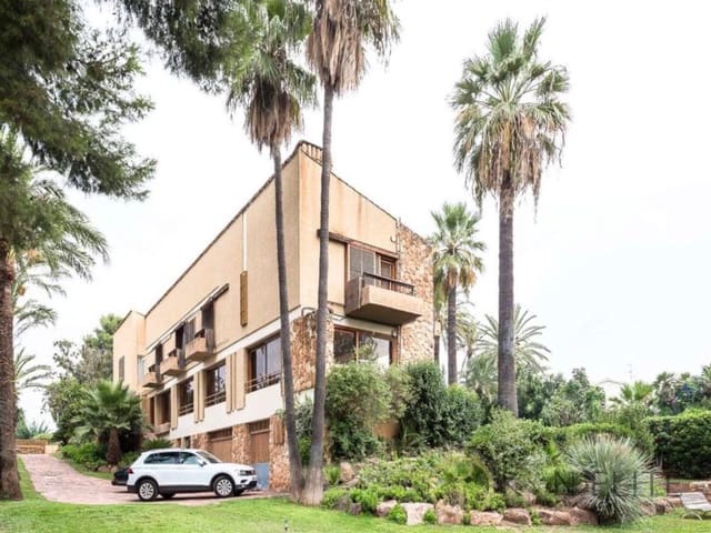 8 slaapkamer Villa te koop in Torrent met zwembad garage - € 2.100.000 (Ref: 9784789)