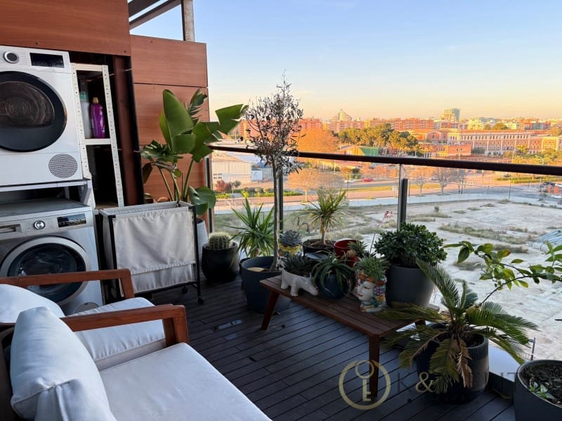 Comercial para venda em Xirivella - 290 000 € (Ref: 9784790)