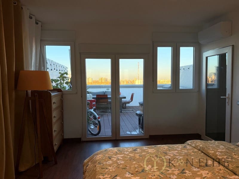 Comercial para venda em Xirivella - 290 000 € (Ref: 9784790)