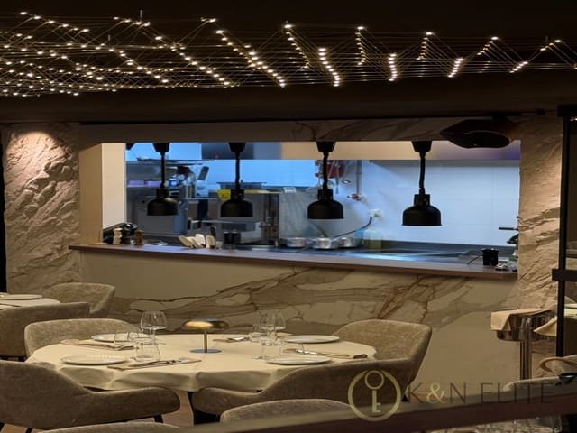 Restaurant/Bar til salgs i La Seu, Valencia by - € 650 000 (Ref: 9784791)