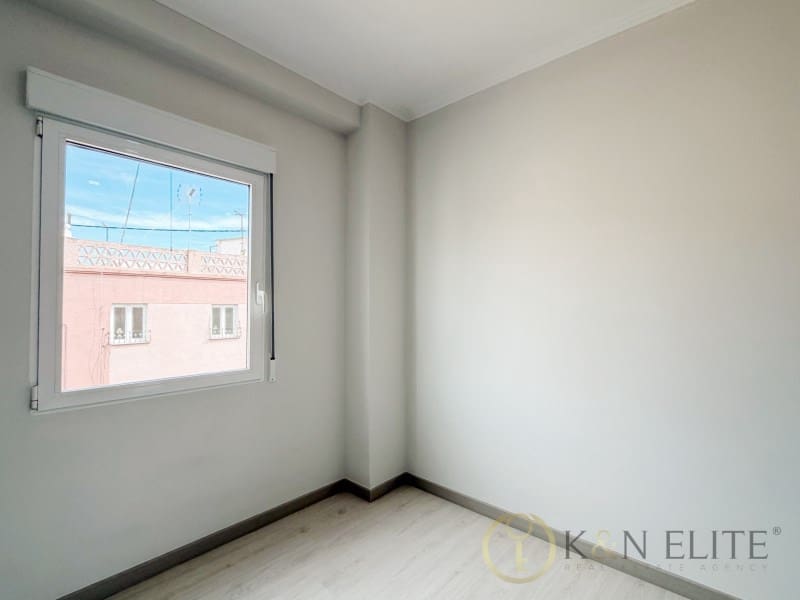 3 bedroom Flat for sale in Mislata - € 219,000 (Ref: 9784795)