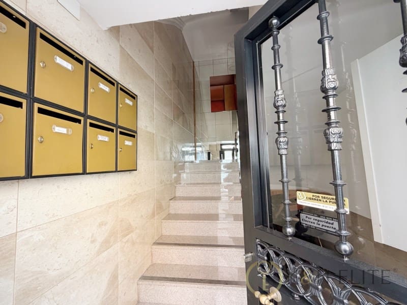 3 bedroom Flat for sale in Mislata - € 219,000 (Ref: 9784795)