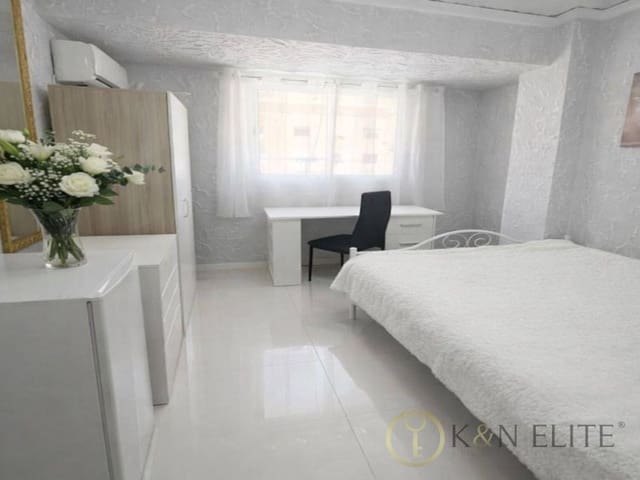 5 slaapkamer Flat te koop in El Calvari, Valencia stad - € 238.000 (Ref: 9784796)