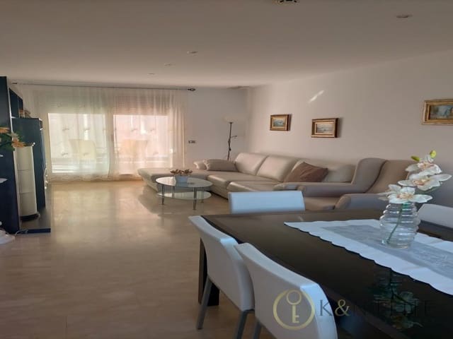 Omakotitalo myytävänä paikassa Gandia - 425 000 € (Ref: 9784797)