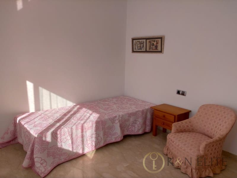 Omakotitalo myytävänä paikassa Gandia - 425 000 € (Ref: 9784797)