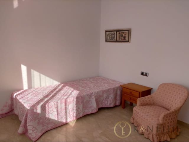 Omakotitalo myytävänä paikassa Gandia - 425 000 € (Ref: 9784797)