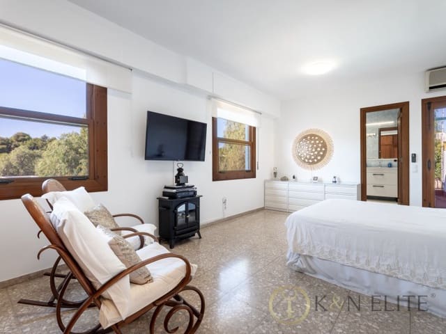 7 slaapkamer Villa te koop in Rocafort met zwembad garage - € 1.625.000 (Ref: 9784878)