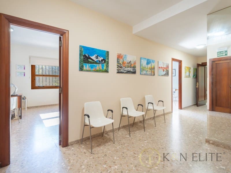 7 soverom Villa til salgs i Rocafort med svømmebasseng garasje - € 1 625 000 (Ref: 9784878)