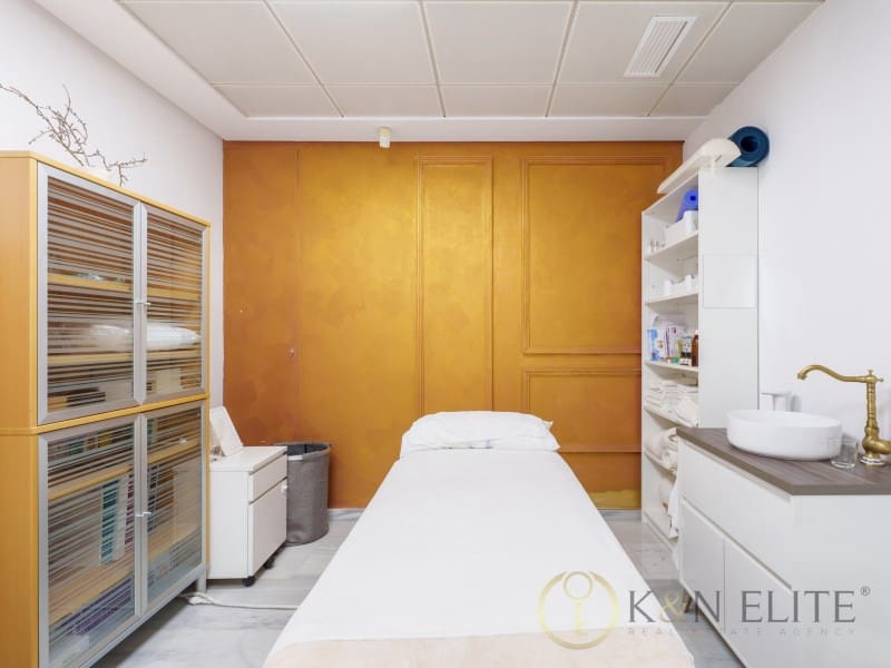 Kommersiell till salu i Valencia stad - 55 000 € (Ref: 9784880)