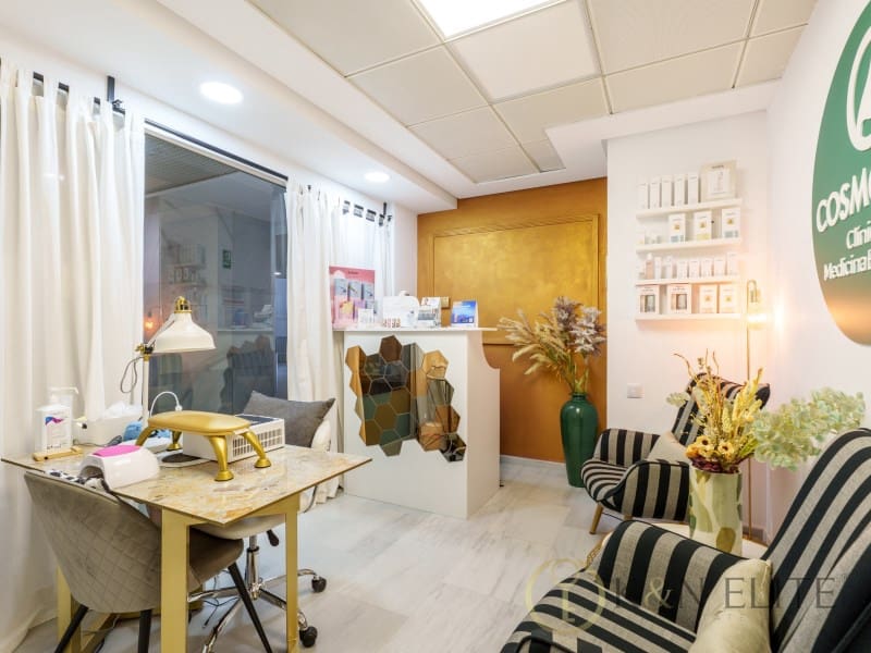 Kommersiell till salu i Valencia stad - 55 000 € (Ref: 9784880)