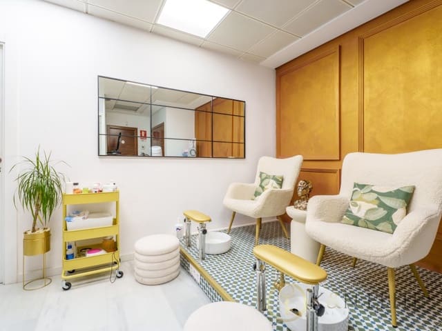 Comercial para venda em Benicalap, Valência cidade - 55 000 € (Ref: 9784880)