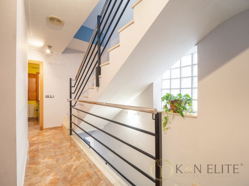 3 makuuhuone Omakotitalo myytävänä paikassa Sagunto / Sagunt - 215 000 € (Ref: 9784882)