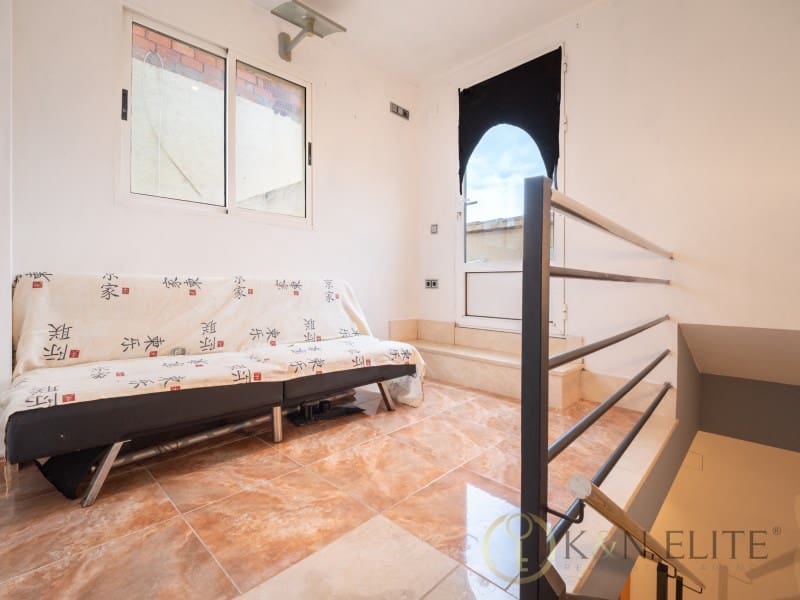 3 makuuhuone Omakotitalo myytävänä paikassa Sagunto / Sagunt - 215 000 € (Ref: 9784882)