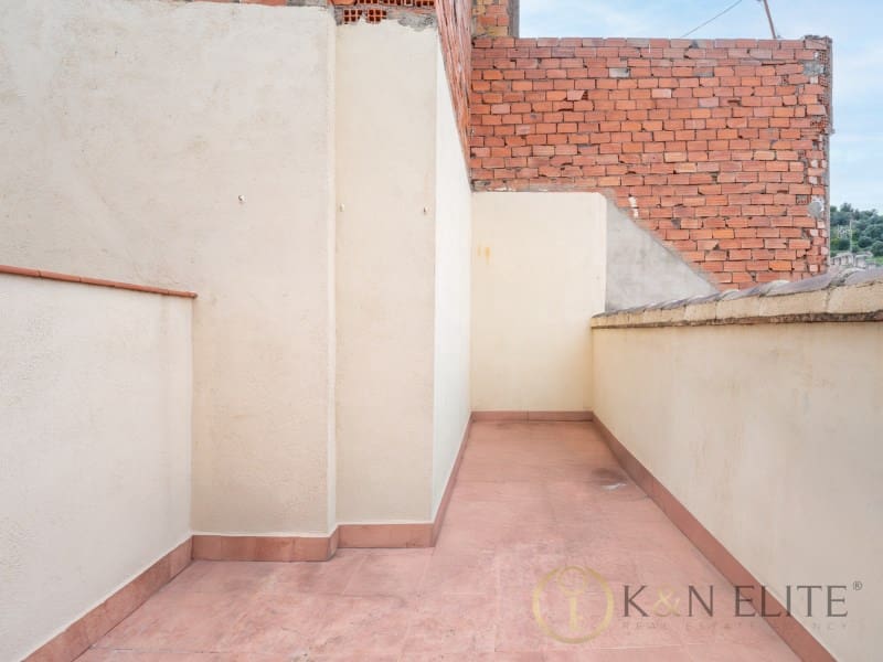 3 makuuhuone Omakotitalo myytävänä paikassa Sagunto / Sagunt - 215 000 € (Ref: 9784882)