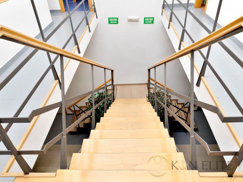 Local Commercial à vendre à Manises - 380 000 € (Ref: 9794480)