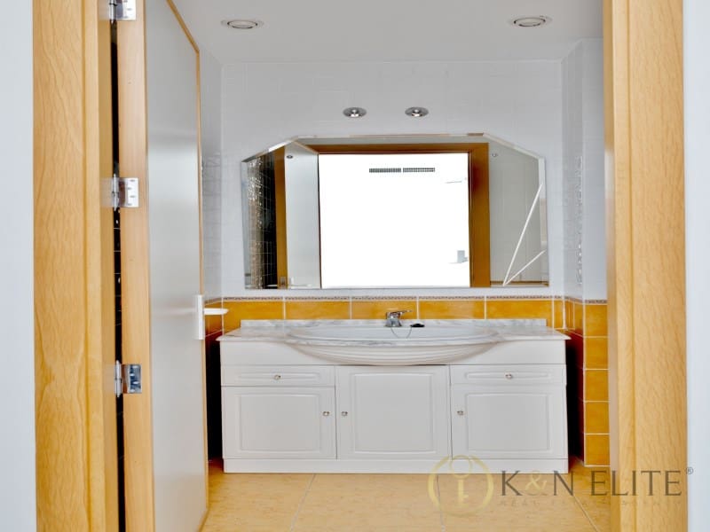 Local Commercial à vendre à Manises - 380 000 € (Ref: 9794480)